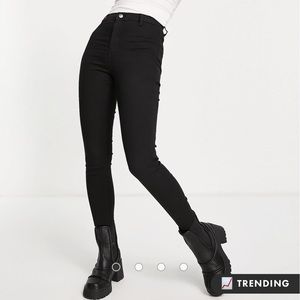 TOPSHOP Black Joni Jeans